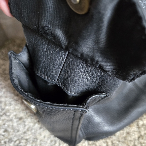 Fossil Black Leather Crossbody Bag - Picture 8 of 13